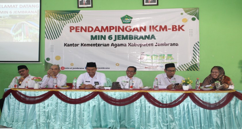 PENDAMPINGAN IMPLEMENTASI KURIKULUM MERDEKA BERBASIS KOMUNITAS